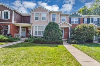 209 Garden Dr, Elgin, IL 60124