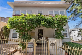 1019 E 33rd St, Oakland, CA 94610