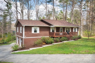 31 Turnberry Dr, Arden, NC 28704
