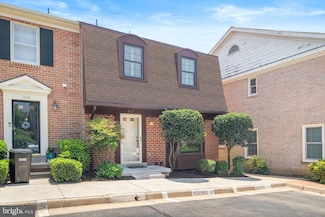3031 Federal Hill Dr, Falls Church, VA 22044