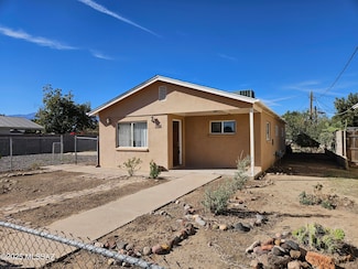 1108 S 9th Ave, Safford, AZ 85546