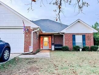 28 Crimson Ln, Picayune, MS 39466