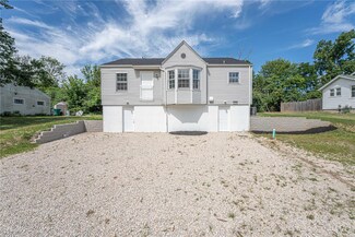 2803 Sycamore Dr, High Ridge, MO 63049