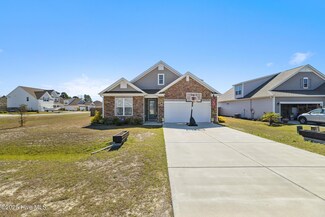 19 York Ln, Hampstead, NC 28443