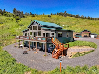 217 Lone Wolf Ct, Pollock, ID 83547