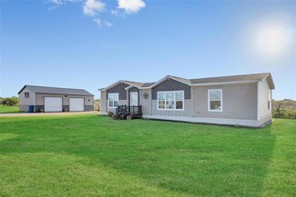 11775 N 2240 Rd, Cordell, OK 73632