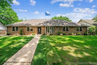6123 E 53rd St, Tulsa, OK 74135