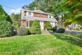 26 Riverside Ln, Riverside, CT 06878