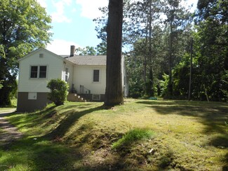 13799 Apple Dr, Fruitport, MI 49415