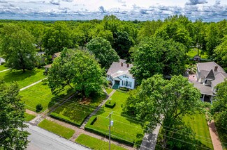 526 E Arrow St, Marshall, MO 65340