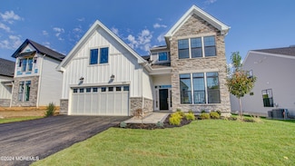 109 Sofia Dr, Manalapan Township, NJ 07726