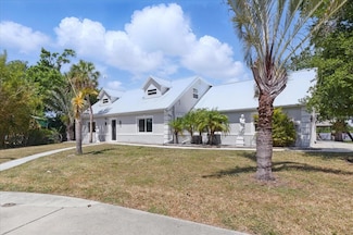 9610 SW Yacht Dr, Arcadia, FL 34269