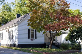 512 E Woodall St, Smithfield, NC 27577