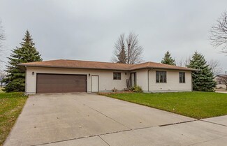 1704 1st St, Boone, IA 50036