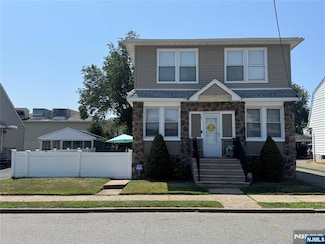 21 Passaic Ave, Woodland Park, NJ 07424