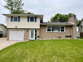 2200 Rossiter Place, Lansing, MI 48911