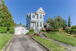 1017 15th St, Bellingham, WA 98225