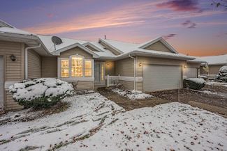 1816 Quail Cove Dr, Kalamazoo, MI 49009