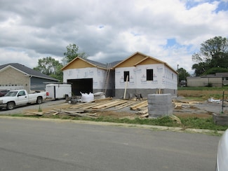 206 Jett Dr, Winchester, KY 40391
