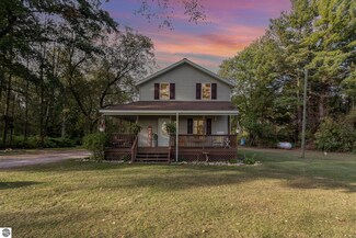 11594 W Drew Rd, Remus, MI 49340
