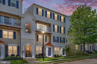 8177 Halley Ct, Lorton, VA 22079