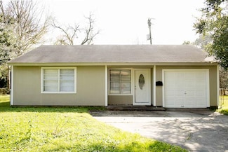 7201 Carver Ave, Texas City, TX 77591
