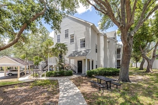 3301 Haviland Ct Unit 203, Palm Harbor, FL 34684