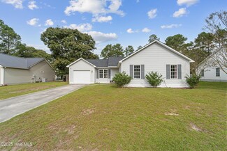 106 Orchard Dr, Richlands, NC 28574