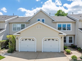 297 Kraemer Ct Unit 56B, East Brunswick, NJ 08816