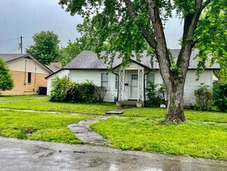 210 E 1st Ave, Caney, KS 67333
