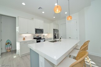 7259 Cayo Coco Ln, Naples, FL 34113