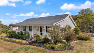 255 Woosley Dr, Smiths Grove, KY 42171
