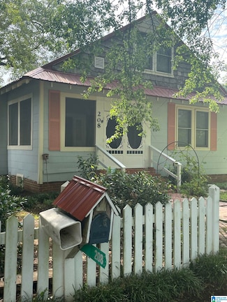 208 Pine St, Sylacauga, AL 35150