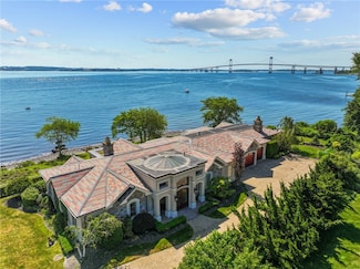 5 Decatur Ave, Jamestown, RI 02835