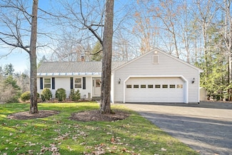 37 Walker Ln, Fremont, NH 03044