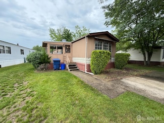 1 Deer Brook Blvd, North Brunswick Township, NJ 08902