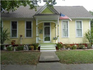 926 Church St, New Harmony, IN 47631