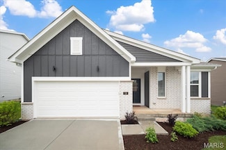 719 Myatt Dr, Wentzville, MO 63385