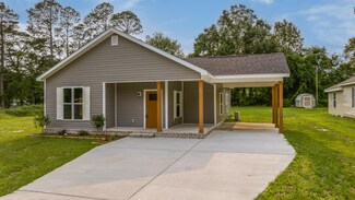 306 S Magnolia Ave, Andrews, SC 29510