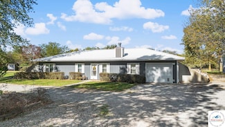 25857 Thomas Rd, La Monte, MO 65337