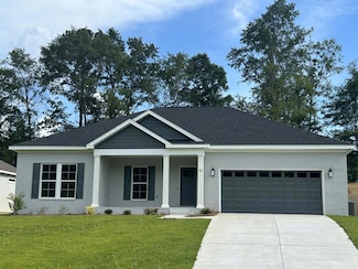 28 Memory Ln, Eufaula, AL 36027