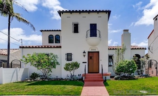 1977 Titus St, San Diego, CA 92110