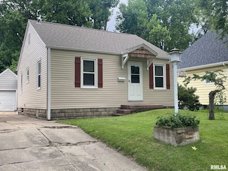 2325 S 8th St, Springfield, IL 62703