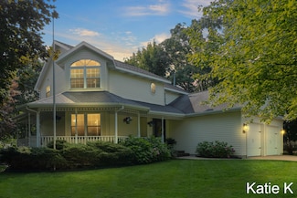 2420 Tallgrass Ave SE, Grand Rapids, MI 49546