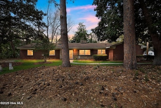 413 N Franklin St, Whiteville, NC 28472