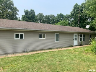 27425 Quarton Rd, Palmyra, IL 62674