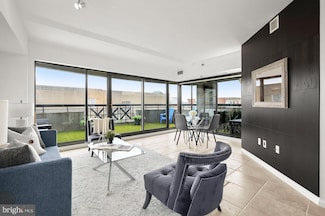 2311 M St NW Unit 1007, Washington, DC 20037