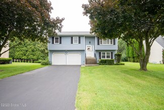 11 Bernard Place, Glenmont, NY 12077