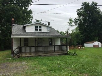 17454 Afton Ave, Lake Milton, OH 44429