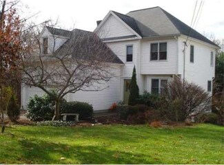 21 Church St, Framingham, MA 01702